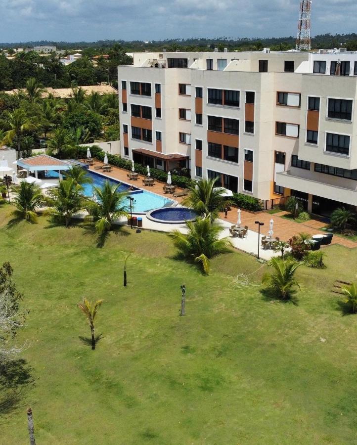 Apartamento Flat Em Guarajuba Com Excelente Estrutura Exterior foto